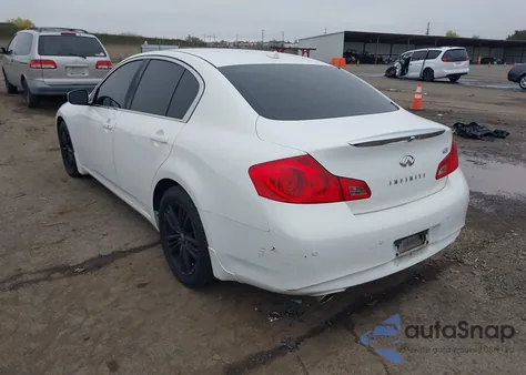 2013 Infiniti G37 Journey z USA, uszkodzony, nr VIN JN1CV6AP7DM718112